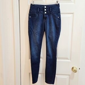 Refuge High Rise Blue Jeans Classic Fit